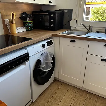Maisonnette Au Calme, T3, 6 Pers Avec Piscine Et Wifi Privee Proche Et Ocean 펜션 *